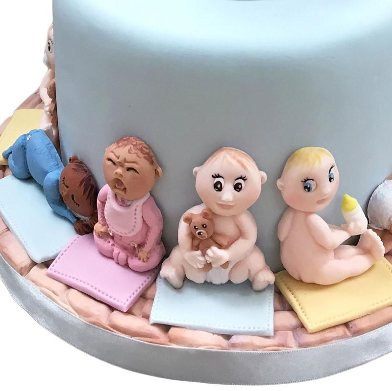 Babysilikonform fra Karen Davies - Bag sjove babykager!