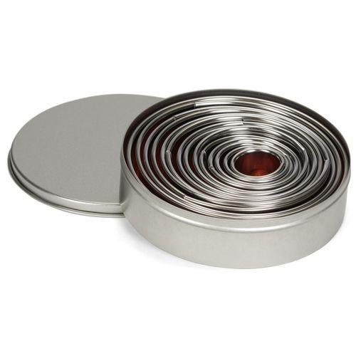 Runde og glatte udstikkerringe sæt – 14 stk. på udsalg!