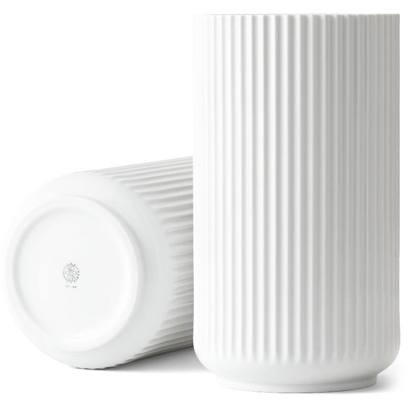 Lyngbyvase 31 cm i hvidt porcelæn – Elegant til blomster